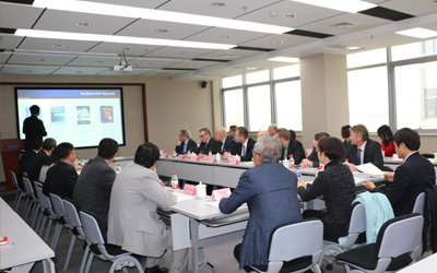 芬兰节能环保企业代表团到泰豪参观考察